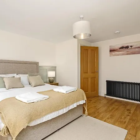 Clovelly House Beautiful 5 Bedroom, 5 Bathroom Home Berwick Upon Tweed Exterior photo
