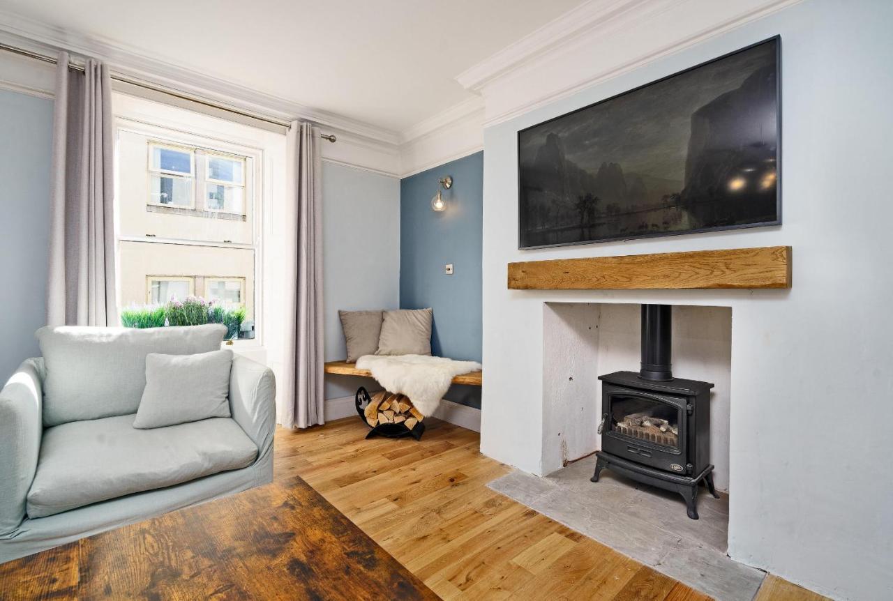 Clovelly House Beautiful 5 Bedroom, 5 Bathroom *